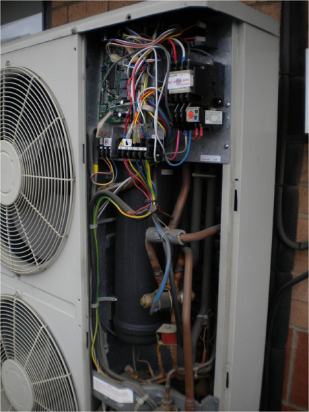 External split-system air conditioning unit